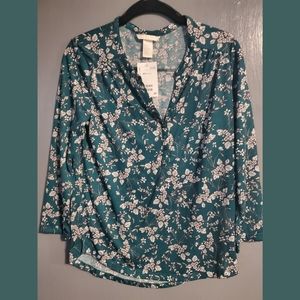 🖖 2 for $10🖖NWT Green Floral Casual Shirt